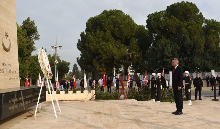 Cumhurbaşkanı Erhürman, Şehitler Abidesi’ndeki Törene Katıldı