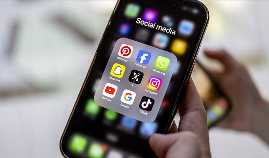 İspanya, 16 yaşın altındaki çocukların sosyal paylaşım ağlarına erişimini yasaklayacak
