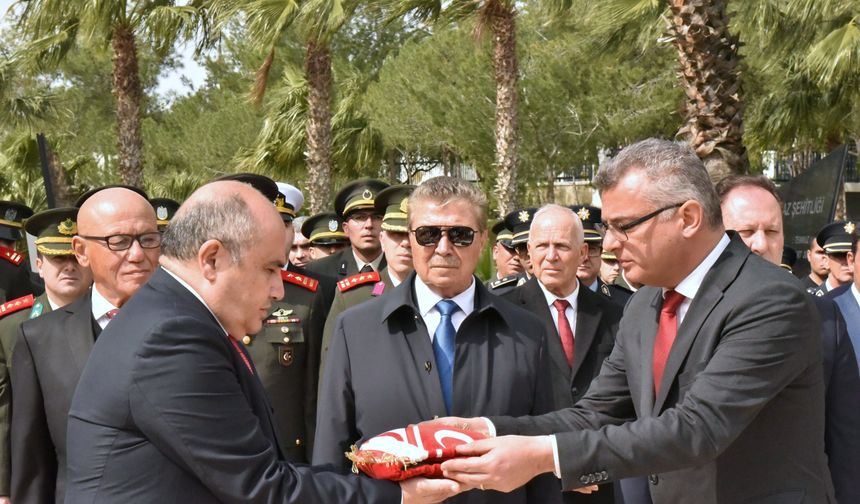 Çanakkale Zaferi’nin 111’inci yıl dönümünde şehitler, Boğaz Şehitliği’nde anıldı