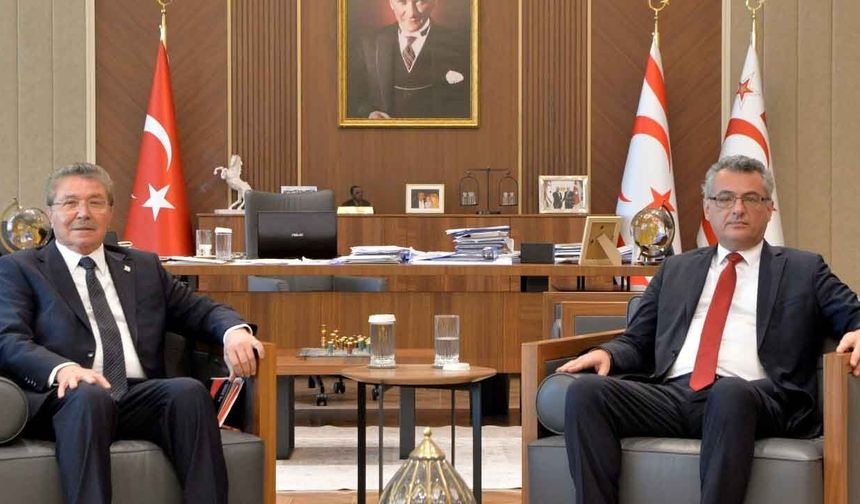 Erhürman, Başbakan Ünal Üstel’i kabul etti