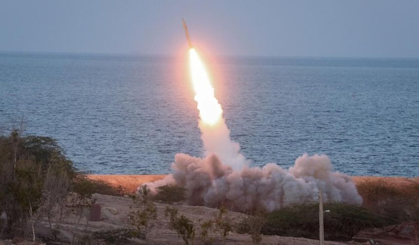 İran füzeleri, Tel Aviv'i vurdu!