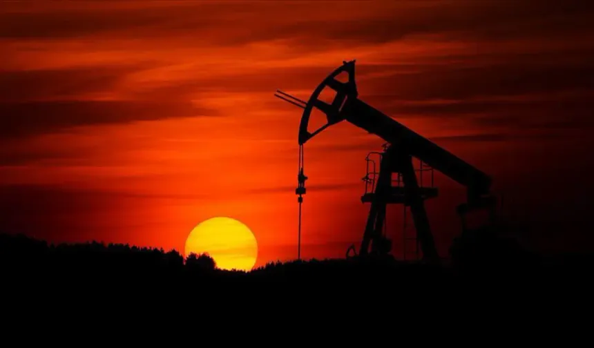 Brent petrolün varili 101,62 dolardan işlem görüyor