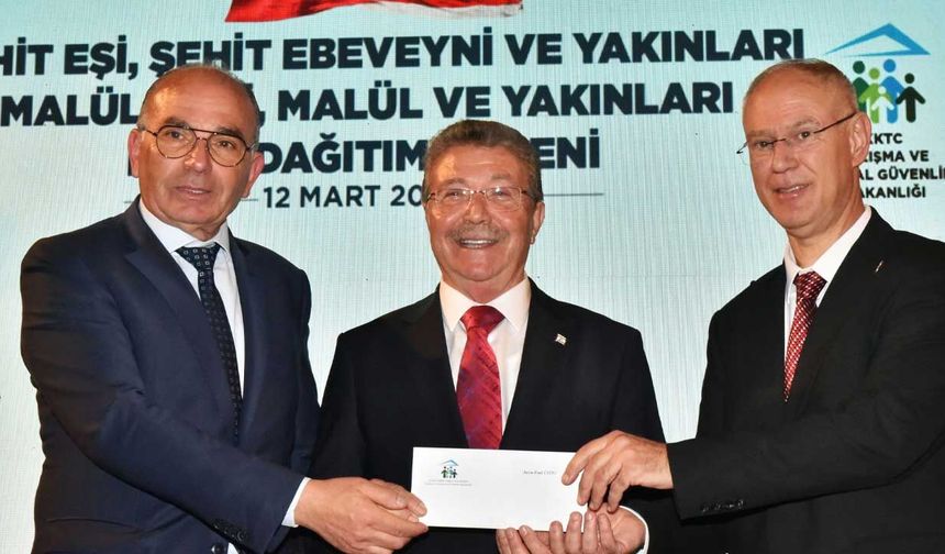 Şehit Eşi, Şehit Ebeveyni ve Yakınları, Malul, Malul Gazi ve Yakınları Kartı Dağıtım töreni yapıldı