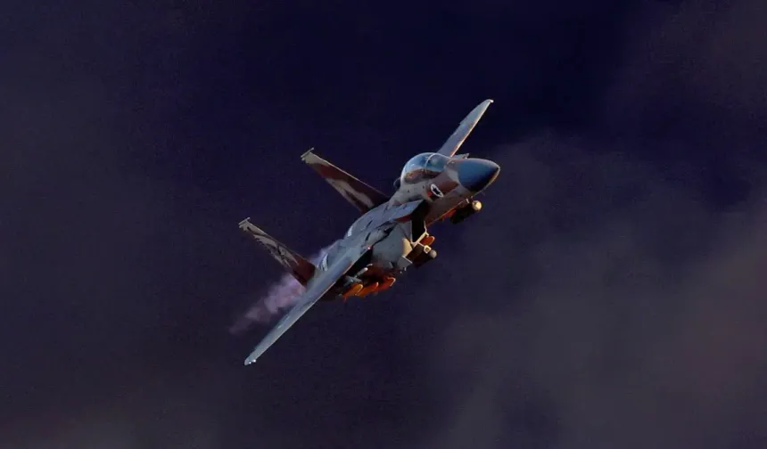 Savaşta yeni eşik: ABD uçakları peş peşe düştü, kayıp personel aranıyor!