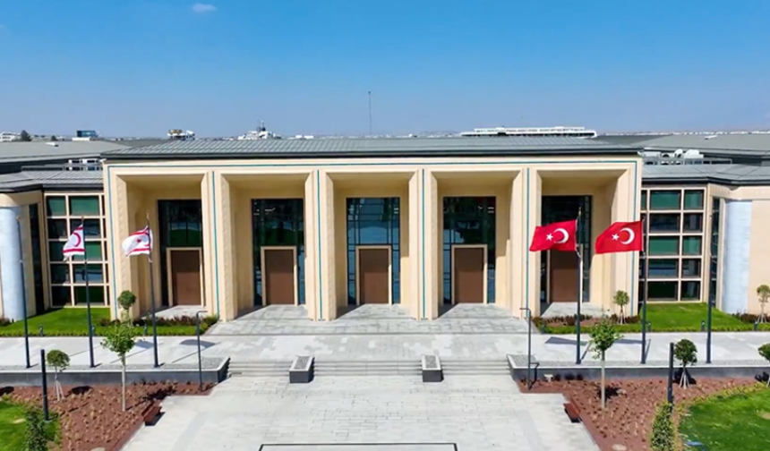 Cumhurbaşkanı Erhürman sendika temsilcileriyle bir araya geldi