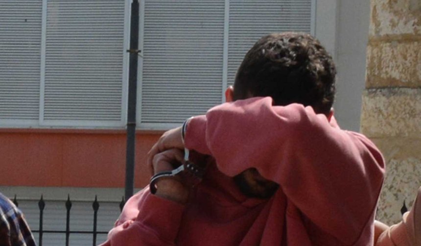 Kokain ve Hint Keneviri ile Yakalandı