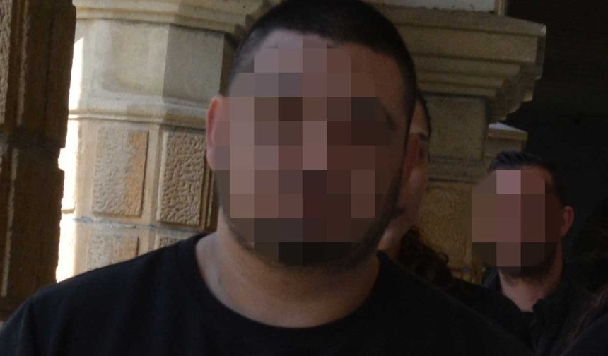 Otobüsle Motosiklete Çarptı: Sürücü Teminata Bağlandı