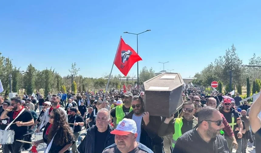 Sendikalar 13 Nisan'da genel grevde: Meclis önünde eylem yapılacak