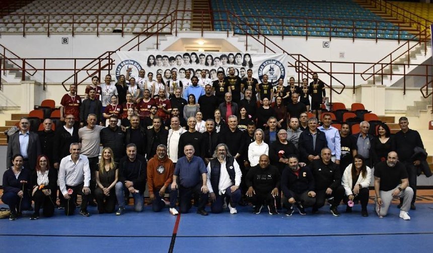 DAÜ Şampiyon Melekler Voleybol Anı Turnuvası tamamlandı