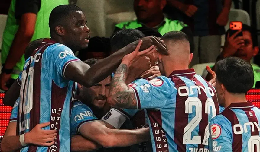 Trabzonspor, Türkiye Kupası'nı müzesine götürdü