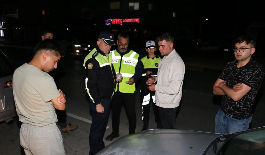 Polisten 6 ilçede 'huzur' operasyonu: 68 araç trafikten men edildi