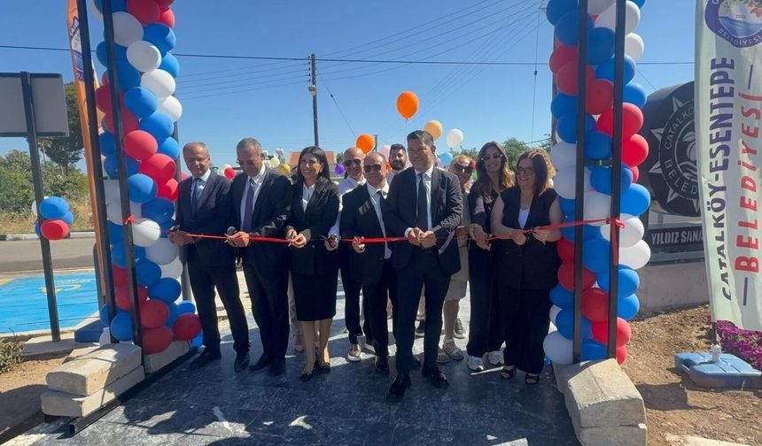 Çatalköy’de Dünya Çocuk Günü kapsamında Atatürk Büstü ve Yıldız Sanat Parkı açıldı