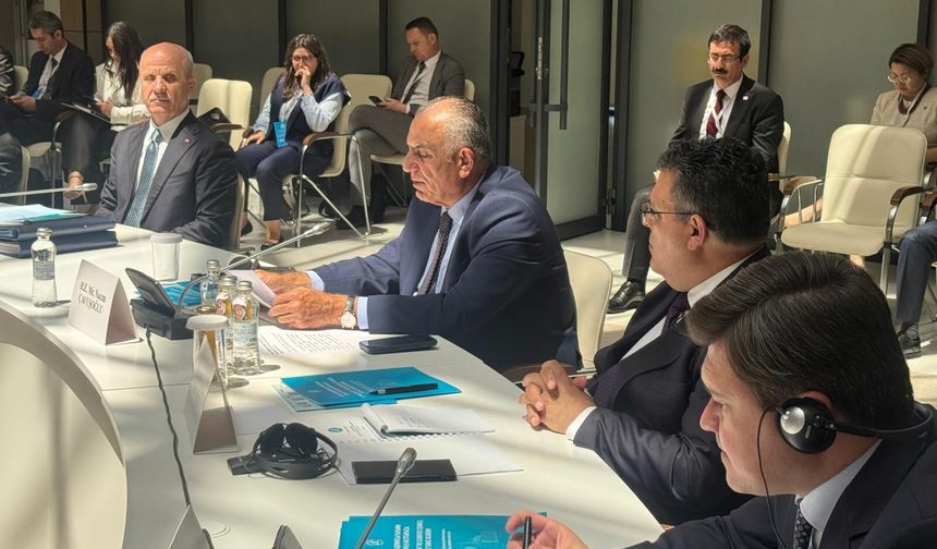 Çavuşoğlu, Türkistan'da "Türk Akademisi 8. Bilim Konseyi Toplantısı"na katıldı