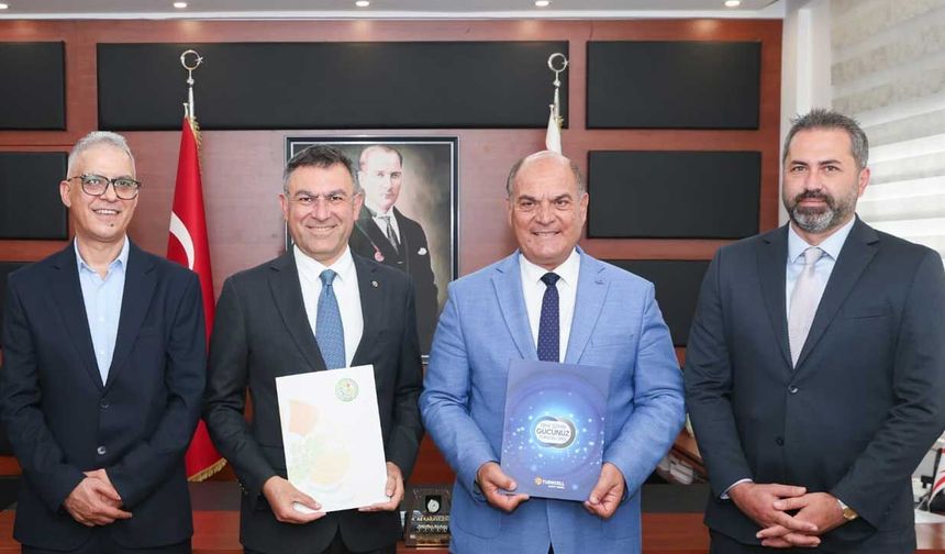 Değirmenlik Akıncılar Belediyesi ile Kuzey Kıbrıs Turkcell dijital dönüşüm protokolü imzaladı