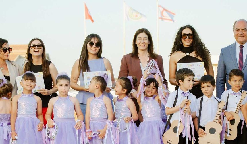 İncirli: Görevimiz gençlerimizin kendi memleketlerine güvenle döneceği bir düzen kurmaktır