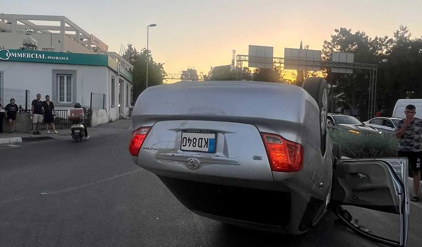 Direksiyon Hakimiyetini Kaybetti, Araç Takla Attı
