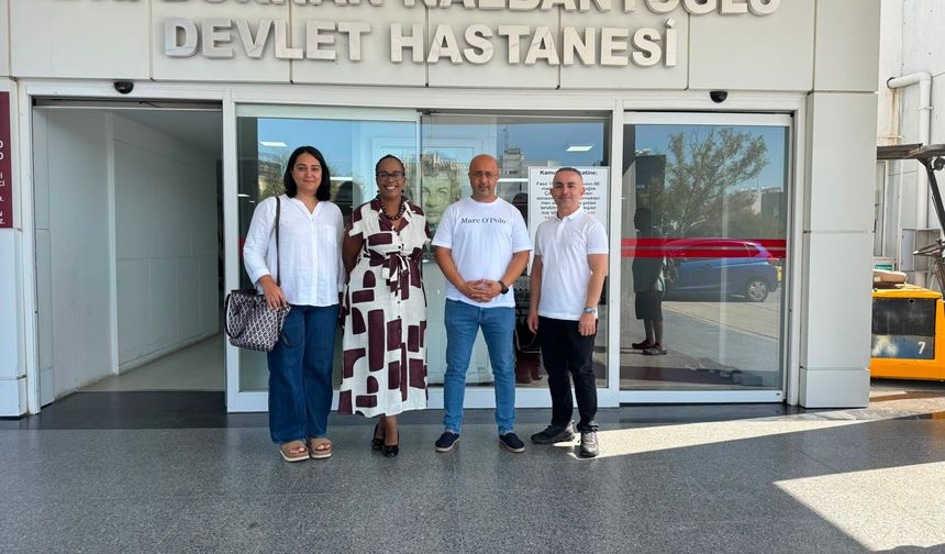 Dünya Tabipler Birliği Başkanı Kitulu'dan Lefkoşa Devlet Hastanesi'ne ziyaret
