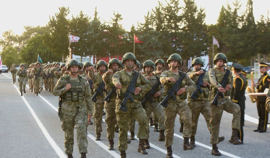 Güvenlik Kuvvetleri Komutanlığı 4. Piyade Alayı Sancak Devir Teslim Töreni Gülseren’de yapıldı