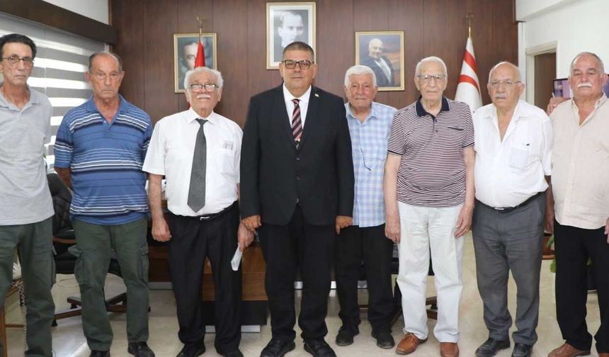 Berova, Emekli Mücahitler Derneği heyetini kabul etti