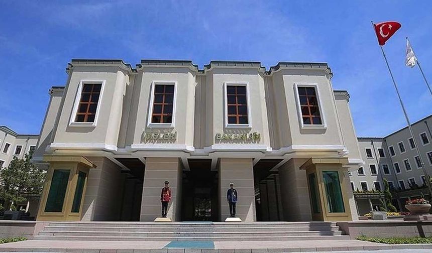TC İçişleri Bakanlığından Kıbrıs Barış Harekâtı'nın 52. yıl dönümü mesajı...
