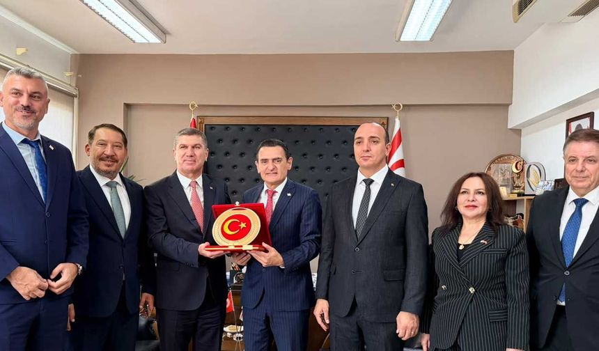 Oğuz, Akdeniz Belediyeler Birliği heyeti ile görüştü