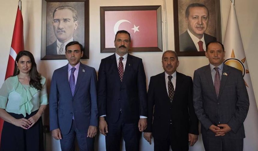 Yeni Azerbaycan Partisi heyetinden AK Parti KKTC Temsilciliğine ziyaret