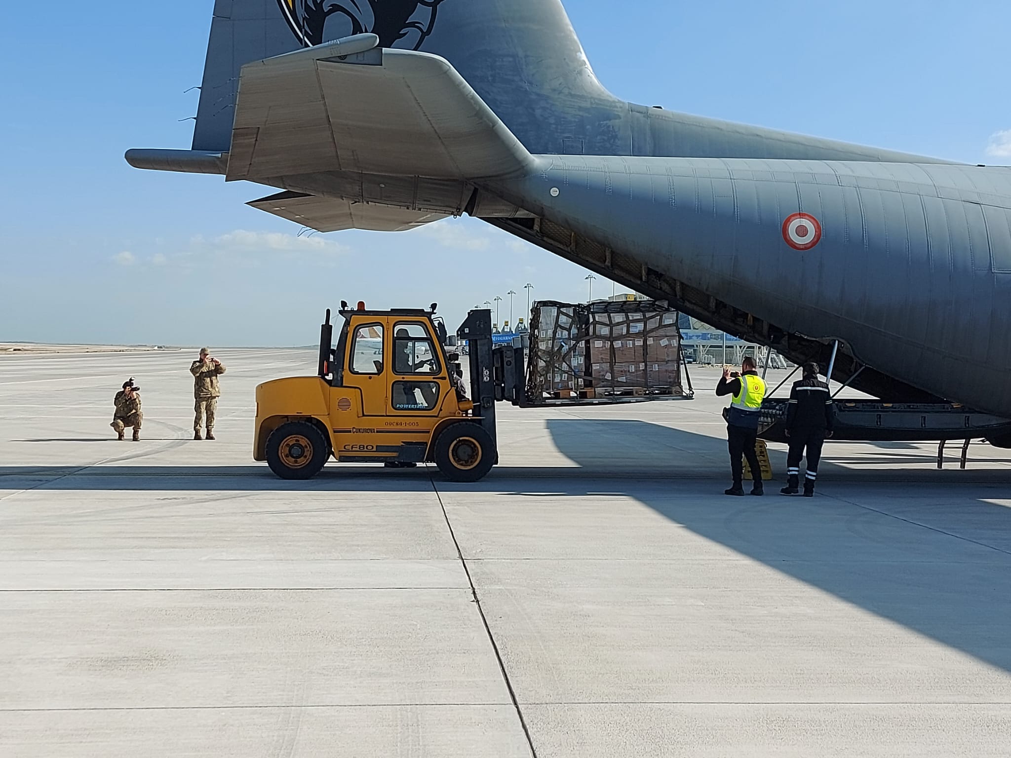 T.C. Sağlık Bakanlığı tarafından hibe edilen ilaçlar adaya geldi